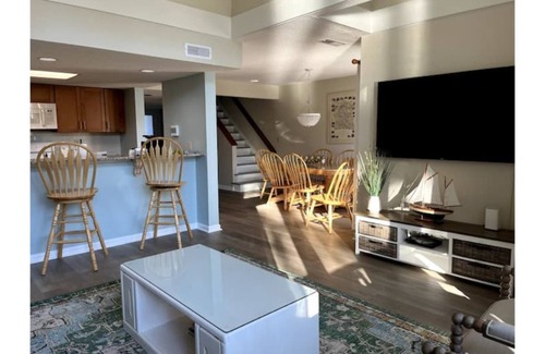 Ocean Ridge House | Townhouse + Amenities Pass! Sleeps 8