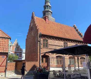 Ystad Villa | Townhouse by marina, beach & theatre