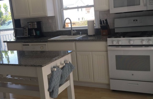 Brigantine House | Townhouse Close to Beach