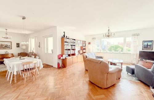 Falkenberg House | Townhouse close to Beach & City Center