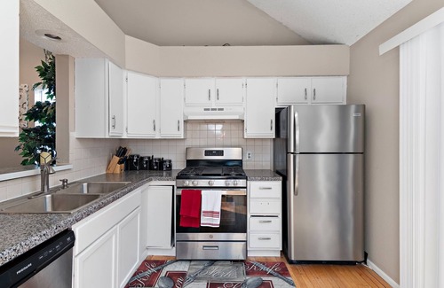 Lenexa House | Townhouse in Lenexa