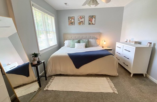 Lynchburg House | Townhouse in Lynchburg 3 miles from Liberty