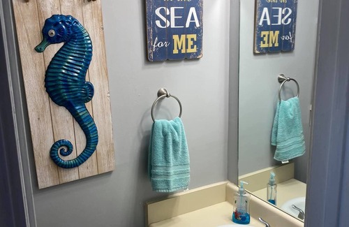 Panama City Beach House | Townhouse in PCB 5 minute walk to beach!
