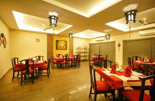 Alwaye Hotel | Townhouse Mookkannoor Tourist Home