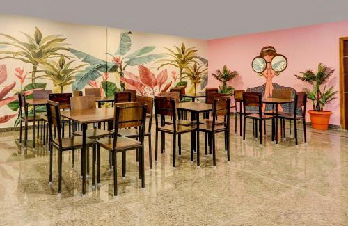 Toli Chowki Hotel | Townhouse OAK BHOOJA HOTELS