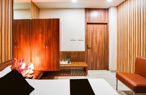 Kota Hotel | Townhouse Oak Kota Airport
