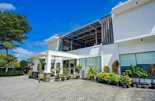 Padang Hotel | Townhouse Oak Padang near RTH Imam Bonjol formerly Bunda Hotel