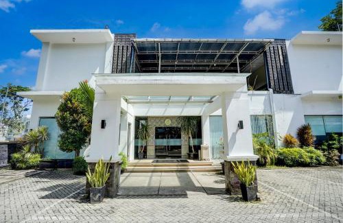 Padang Hotel | Townhouse Oak Padang near RTH Imam Bonjol formerly Bunda Hotel