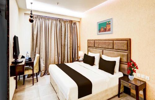 Pitampura Hotel | Townhouse Oak Pitampura West Enclave