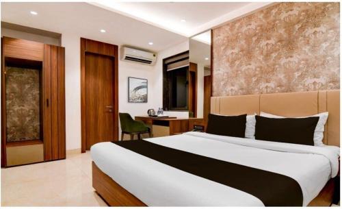 Sector V Hotel | Townhouse Oak Salt Lake Kolkata Formerly SLS Tower