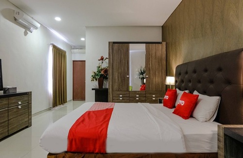 Patrang Hotel | Townhouse OAK Series Style Hotel Cempaka Hill