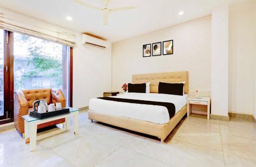 DLF Phase 3 Hotel | Townhouse Oak T Block Sector 24
