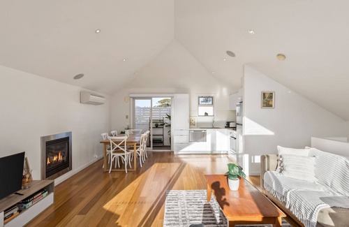 Queenscliff House | Townhouse on King - Queenscliff
