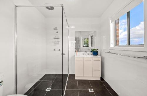 The Hill Apartment | Townhouse on The Hill