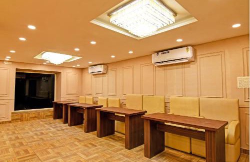 Bhowanipore Hotel | Townhouse Refresh