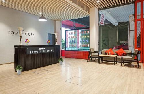 Tathawade Hotel | Townhouse Somani TC