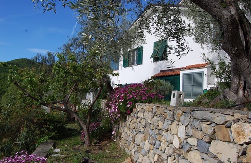 Diano Evigno House | Townhouse with 5 beds and private garden CIN IT008025C2DNRM6IX8