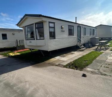 Towyn House | Towyn 122 Golden Gate Rentals