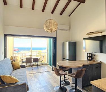 L'Ile-Rousse Apartment | Très Beau Duplex vue panoramique Mer, Proche Plage