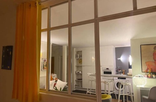 Belleville Apartment | Très bel Appart Ménilmontant