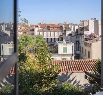 6th Arrondissement Apartment | Très bel appartement avec une jolie vue dans le quartier prisé de Vauban