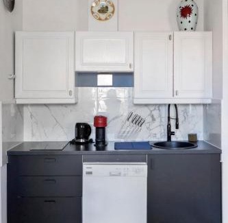 6th Arrondissement Apartment | Très bel appartement avec une jolie vue dans le quartier prisé de Vauban