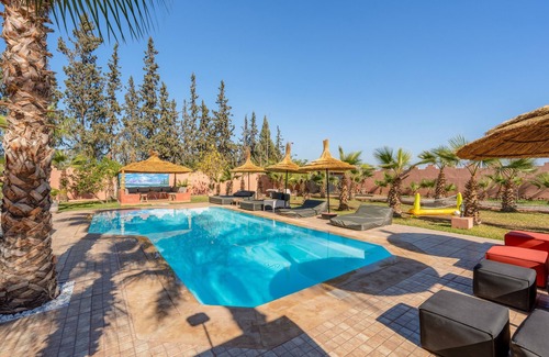 District of Sidi Youssef Ben Ali Villa | Très Belle Villa à 2km du Centre de Marrakech sur la rte d Ourika Avec 4 Suites