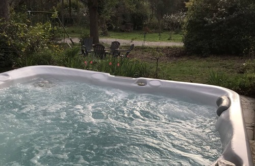 Les 3 Ponts House | Très Grand Mazet Rénové Avec Jacuzzi et Grand Jardin