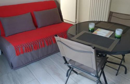 Saint-Malo Apartment | Très joli T2 indépendant 250 m2 jardin privatif