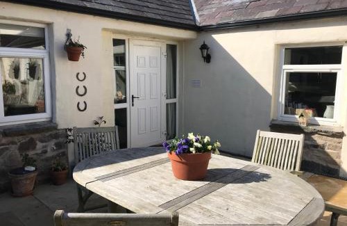 Newtownards House | Tracey's Farmhouse Cottage