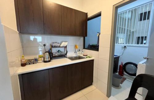 Kampung Bukit Dukong Apartment | Traders Garden , cheras Trader square 3 bedroom Balakong serdang