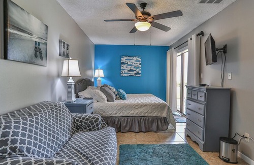 Miramar Beach Apartment | Tradewinds 20, BEACHFRONT, ground floor, family friendly, great location!