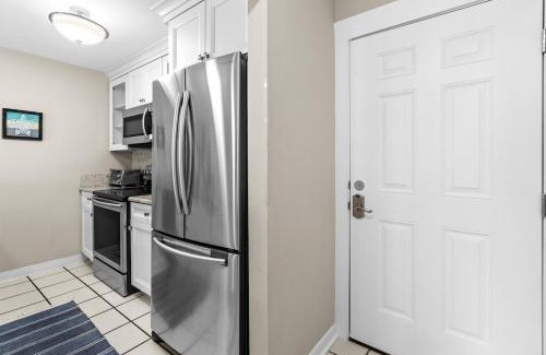 Miramar Beach House | Tradewinds 25