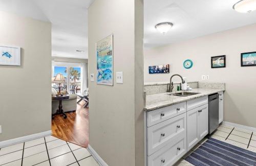 Miramar Beach House | Tradewinds 25