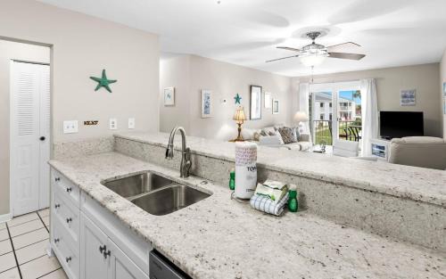Miramar Beach House | Tradewinds 25
