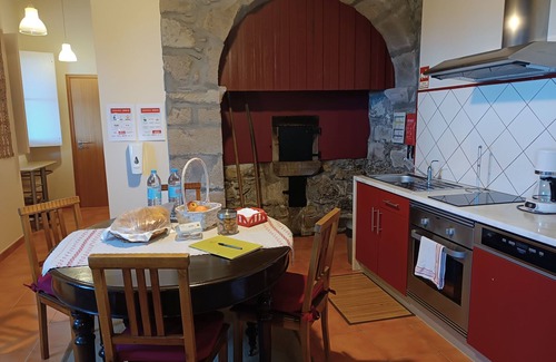 Algarvia Cottage | TRADICAMPO-CASA DA FONTE-RURAL HOUSE WITH LARGE GARDEN AND ASTONISHING VIEWS.
