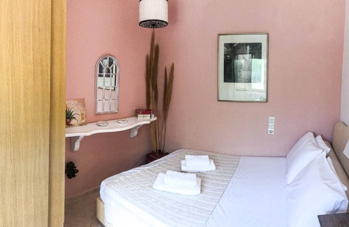 Viannos House | Traditional and cozy cretan guest house close to the beach