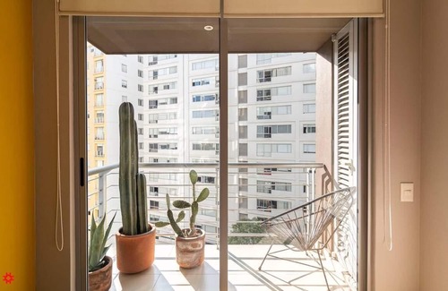 Ampliacion Granada Apartment | Traditional Apartment Vive Grand by Kukun