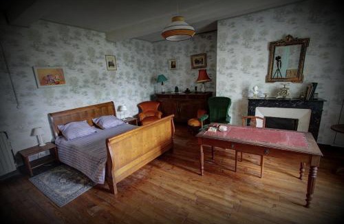 Poursiugues-Boucoue House | Traditional Béarnaise house, le Caddet