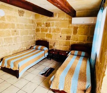 Birzebbuga Apartment | Traditional entire maisonette close to airport