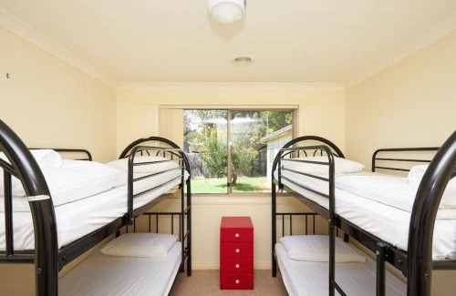 Torquay House | Traditional Escape