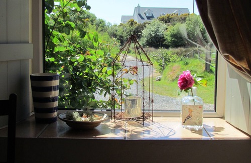 Clifden Cottage | Traditional Failte Ireland 2025 Rustic Stone Cottage With Private River Fishing.