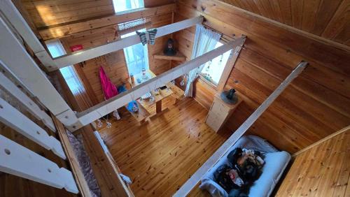 Polvijarvi Ski Chalet | Traditional Finnish lakeside off-grid cabin