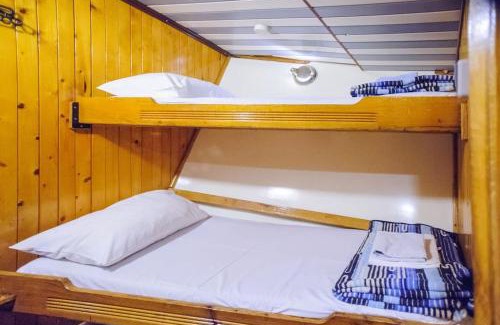Old Town Boat Rental | Traditional gulet with crew breakfast&lunch