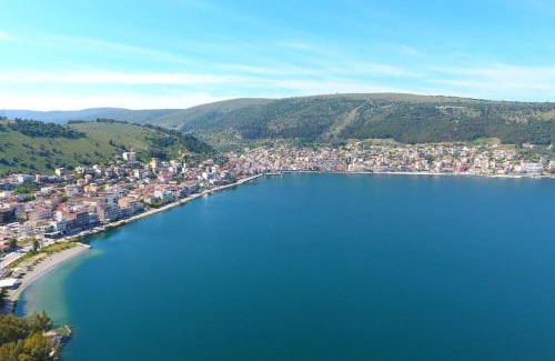 Amfilochia Apartment | Traditional house by the sea 2