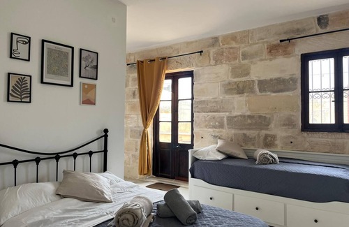 Birkirkara House | Traditional House of Character with Terrace - Central, Cozy & Calm
