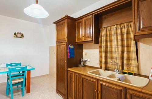 Menetai Villa | Traditional Karpathian Francis House