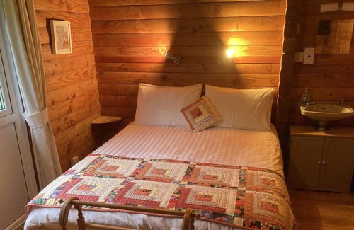 Rashfield Cabin | Traditional Log Cabin At Puck's Glen In The Argyll Forest Park