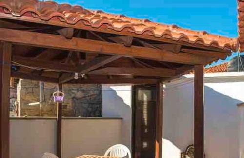 Kontias House | Traditional stone-built house with great view