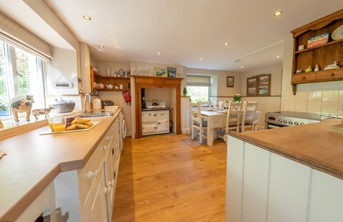Llanbedr Cottage | Traditional Stone Holiday Cottage In Cwm Nantcol | Glandwr